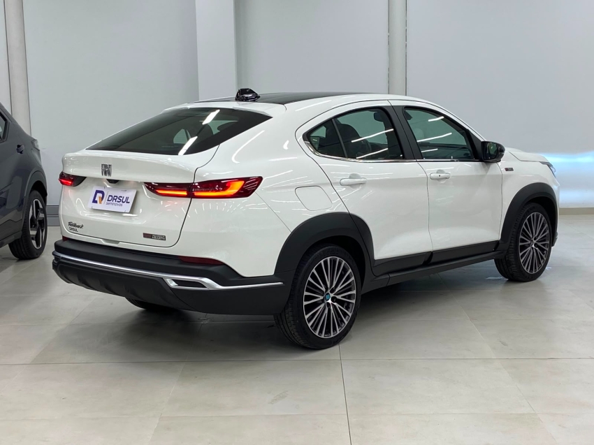fiat fastback 1.3 turbo 270 flex limited edition at6 4p automatico 20242