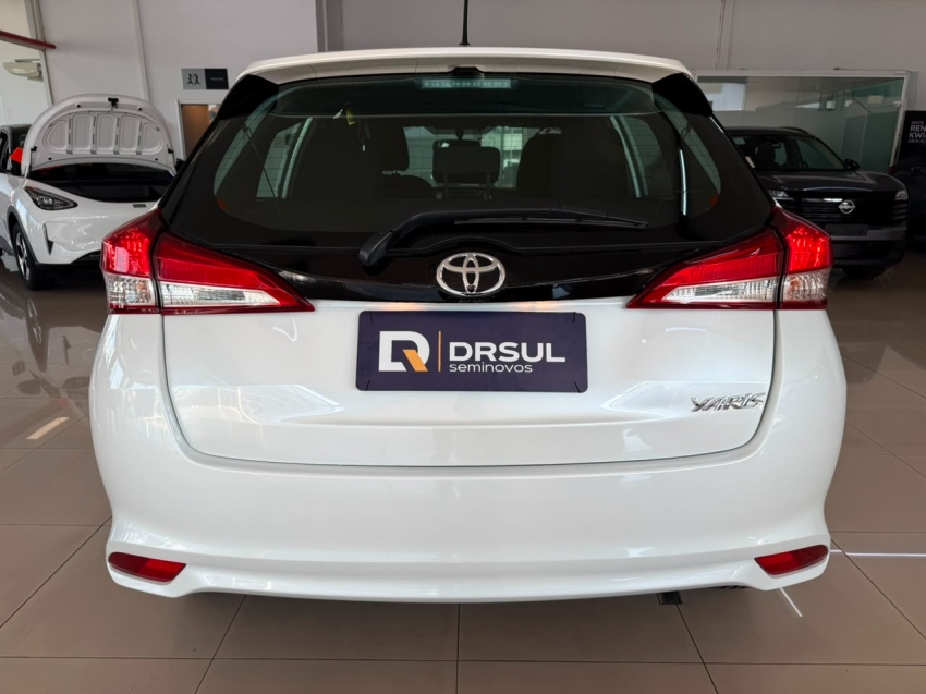 toyota yaris 1.3 16v flex xl live multidrive 4p automatico 20217