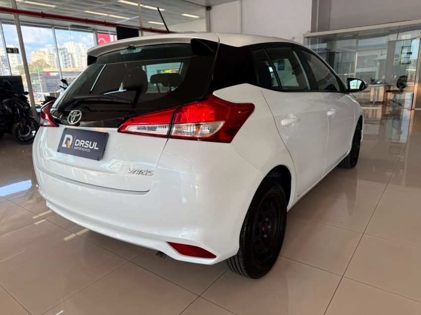 toyota yaris 1.3 16v flex xl live multidrive 4p automatico 20212