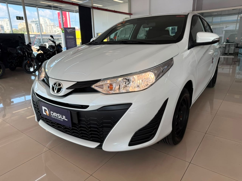 toyota yaris 1.3 16v flex xl live multidrive 4p automatico 2021