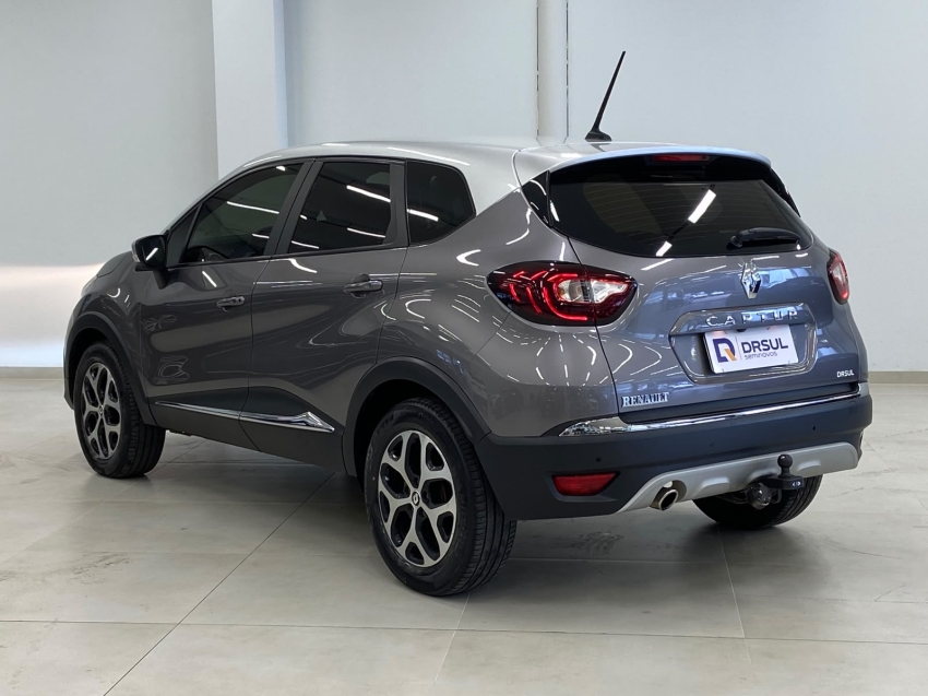 renault captur 1.3 tce flex intense x-tronic 4p automatico 20223
