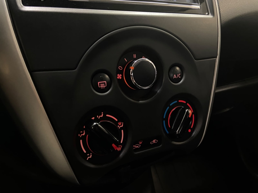 nissan versa 1.6 16v flexstart sv 4p xtronic flex automatico 20209
