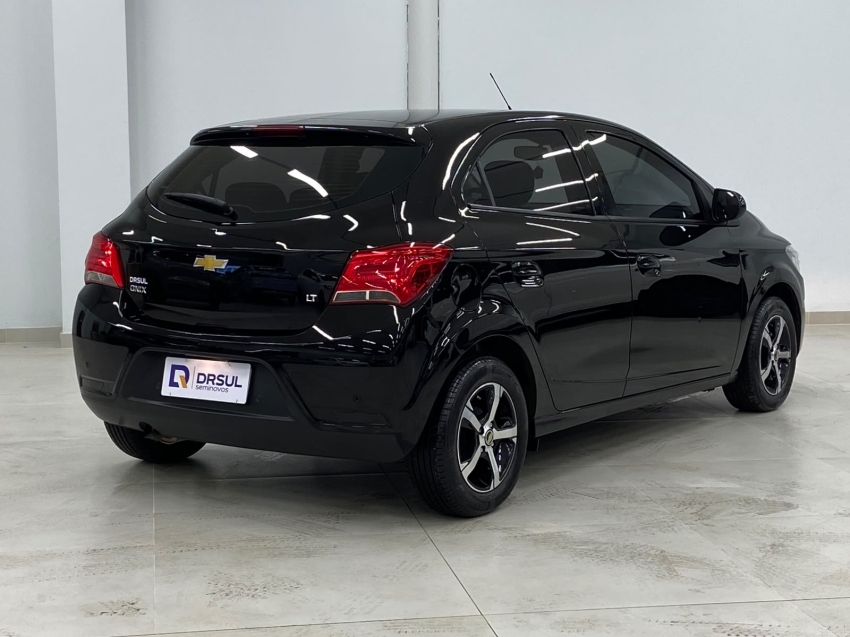 Chevrolet Onix 1.0 Mpfi LT 8V Flex 4P Manual - foto 3