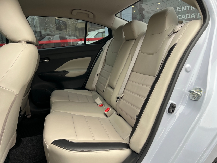 nissan versa 1.6 16v flex exclusive xtronic 4p automatico 202411
