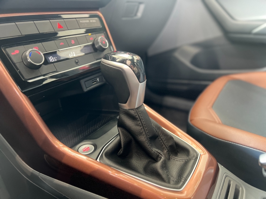 volkswagen t-cross 1.0 200 tsi total flex comfortline automatico 4p 20216