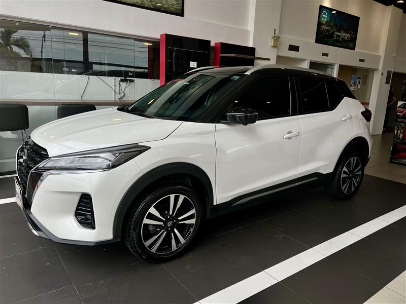 nissan kicks 1.6 16v flexstart exclusive xtronic flex 4p automatico 2024