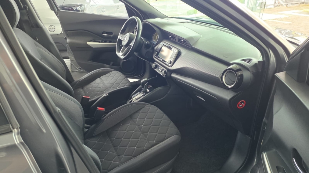 nissan kicks 1.6 16v flexstart sv 4p xtronic flex automatico 20176