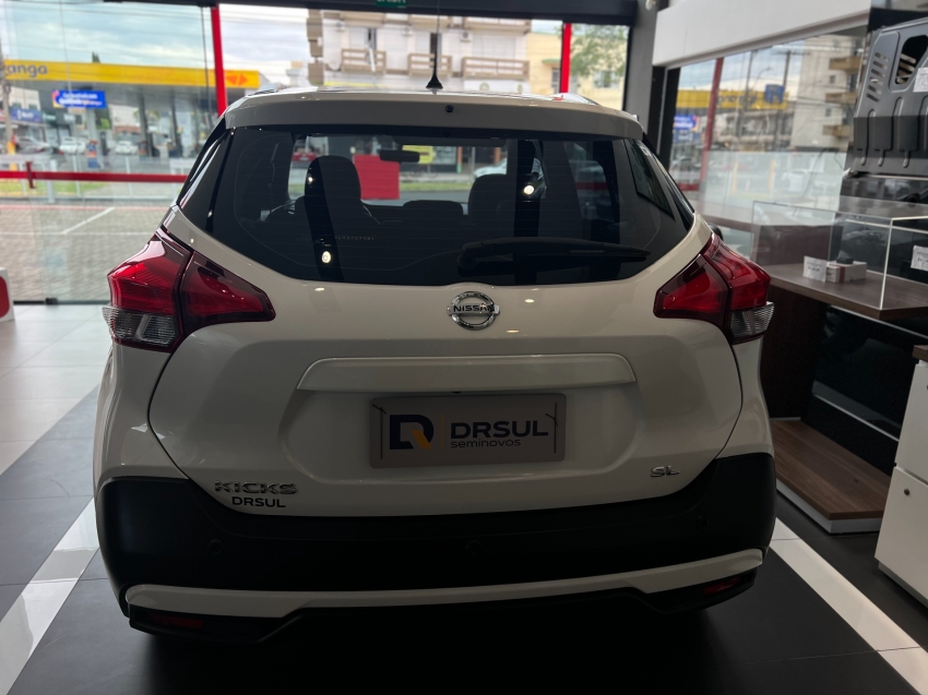nissan kicks 1.6 16v flexstart sl 4p xtronic flex automatico 202011