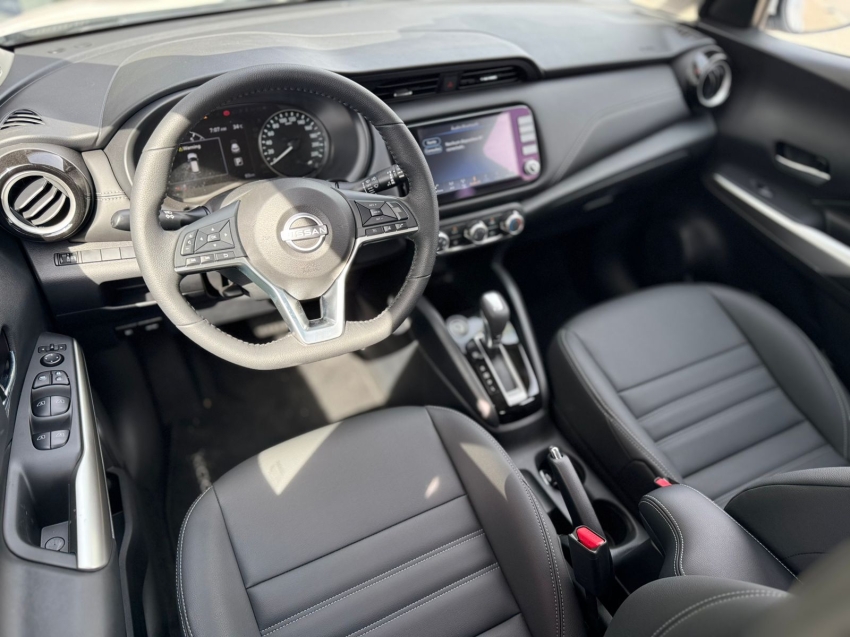 nissan kicks play 1.6 16v flexstart advance plus xtronic flex 4p automatico 20254