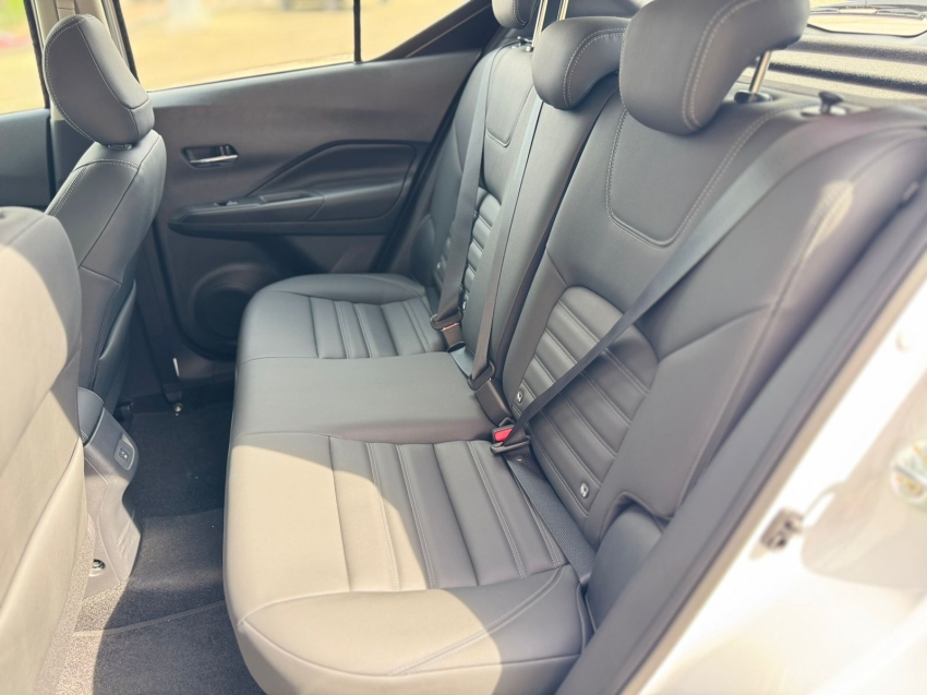 nissan kicks play 1.6 16v flexstart advance plus xtronic flex 4p automatico 20256