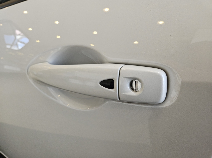 nissan versa 1.6 16v flex advance xtronic 4p automatico 202514