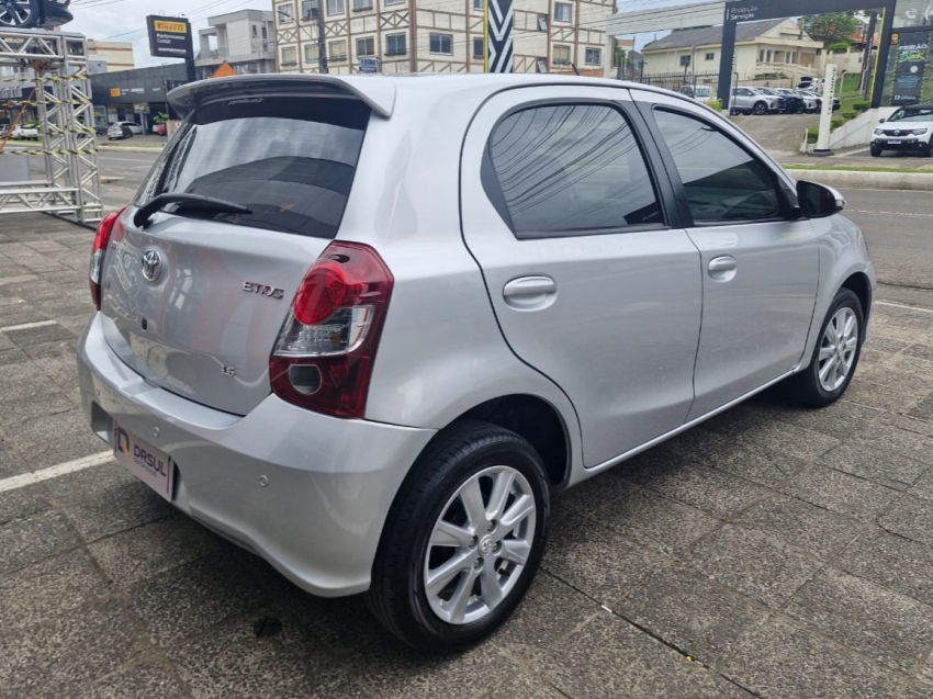 toyota etios 1.5 x plus 16v flex 4p automatico 20202