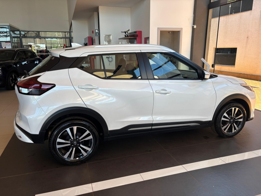 nissan kicks play 1.6 16v flexstart advance plus xtronic flex 4p automatico 20252