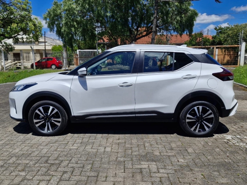 nissan kicks play 1.6 16v flexstart advance plus xtronic flex 4p automatico 202512