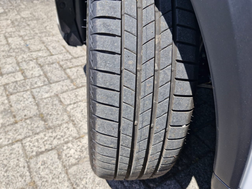 nissan kicks play 1.6 16v flexstart advance plus xtronic flex 4p automatico 202511