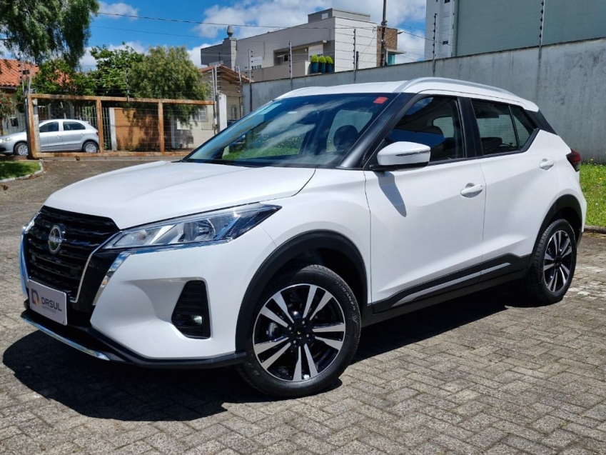 nissan kicks play 1.6 16v flexstart advance plus xtronic flex 4p automatico 2025