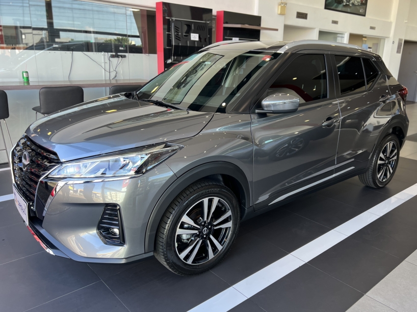 nissan kicks play 1.6 16v flexstart advance plus xtronic flex 4p automatico 2025