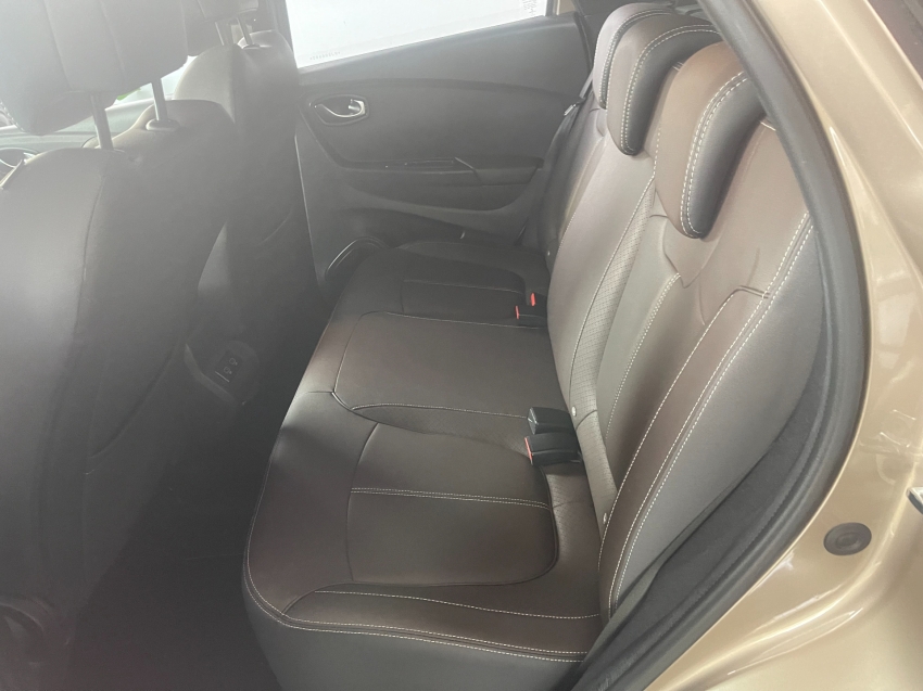 renault captur 1.3 tce flex iconic x-tronic 4p automatico 20247