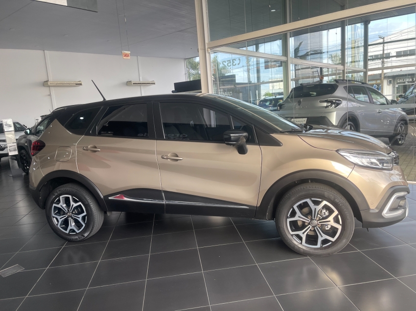 renault captur 1.3 tce flex iconic x-tronic 4p automatico 20243