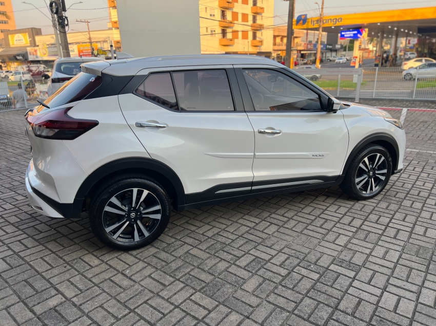 nissan kicks 1.6 16v flexstart exclusive xtronic flex 4p automatico 20222