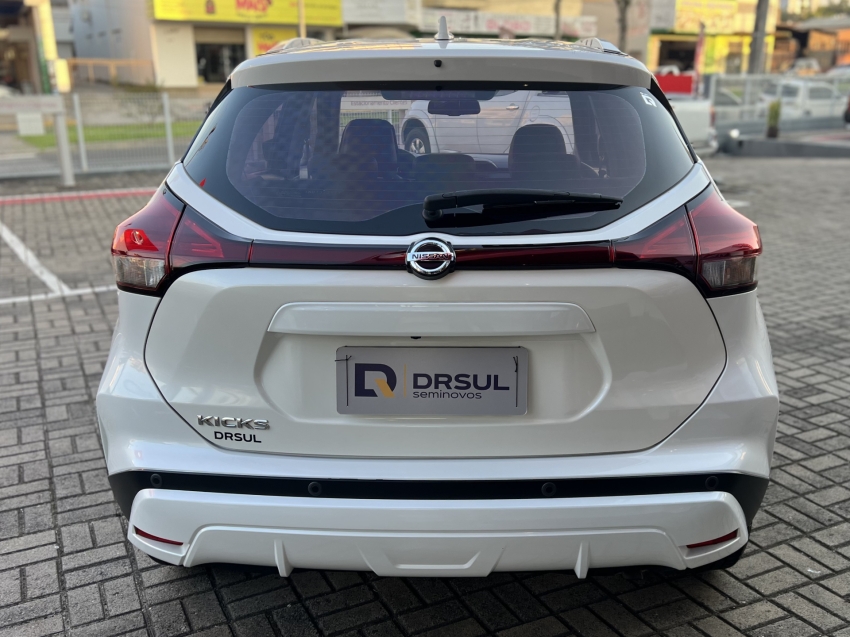 nissan kicks 1.6 16v flexstart exclusive xtronic flex 4p automatico 202213
