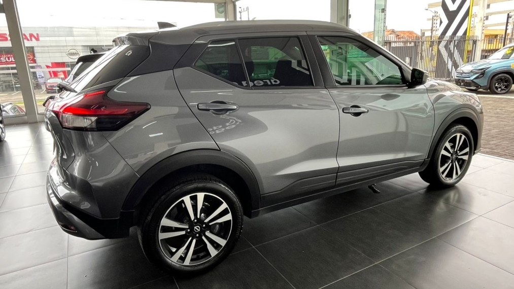 nissan kicks play 1.6 16v flexstart sense xtronic flex 4p automatico 20252
