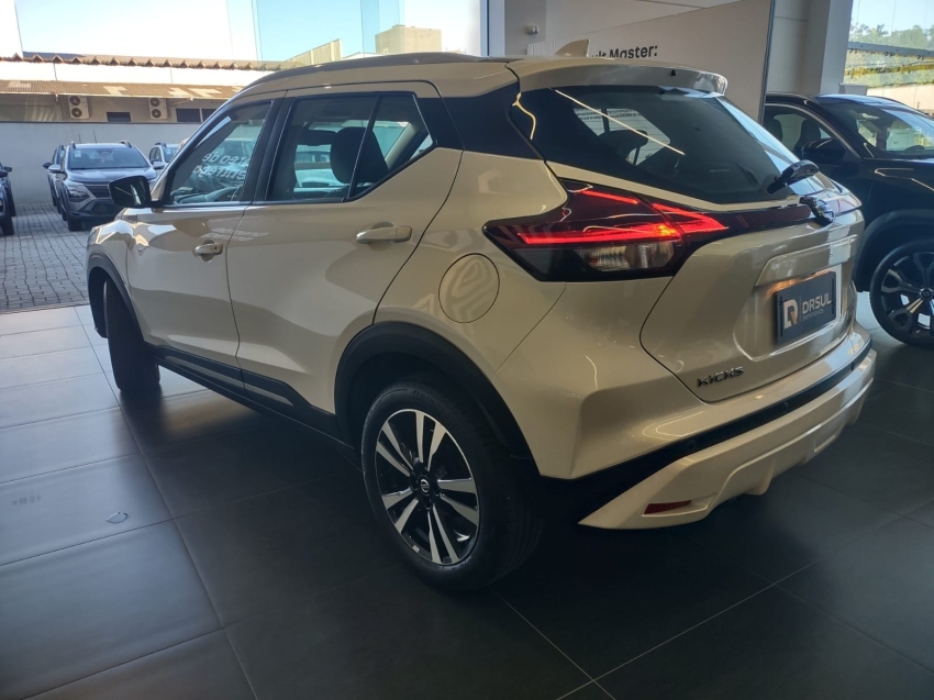 nissan kicks 1.6 16v flexstart advance xtronic flex 4p automatico 20223