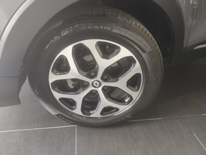 renault captur 1.3 tce flex intense x-tronic 4p automatico 20226