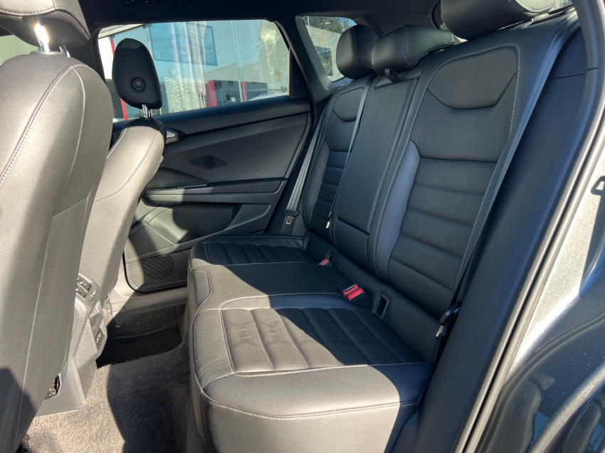 volkswagen taos 1.4 250 tsi total flex highline automatico 4p 202411