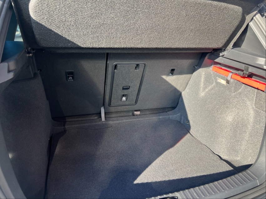 volkswagen taos 1.4 250 tsi total flex highline automatico 4p 202413