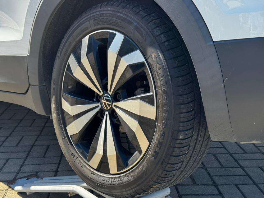 volkswagen t-cross 1.0 200 tsi total flex automatico 4p 202313