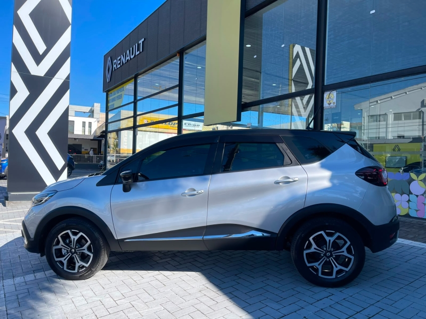 renault captur 1.3 tce flex iconic x-tronic 4p automatico 20247
