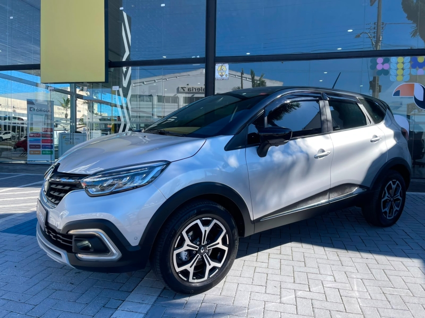 renault captur 1.3 tce flex iconic x-tronic 4p automatico 2024