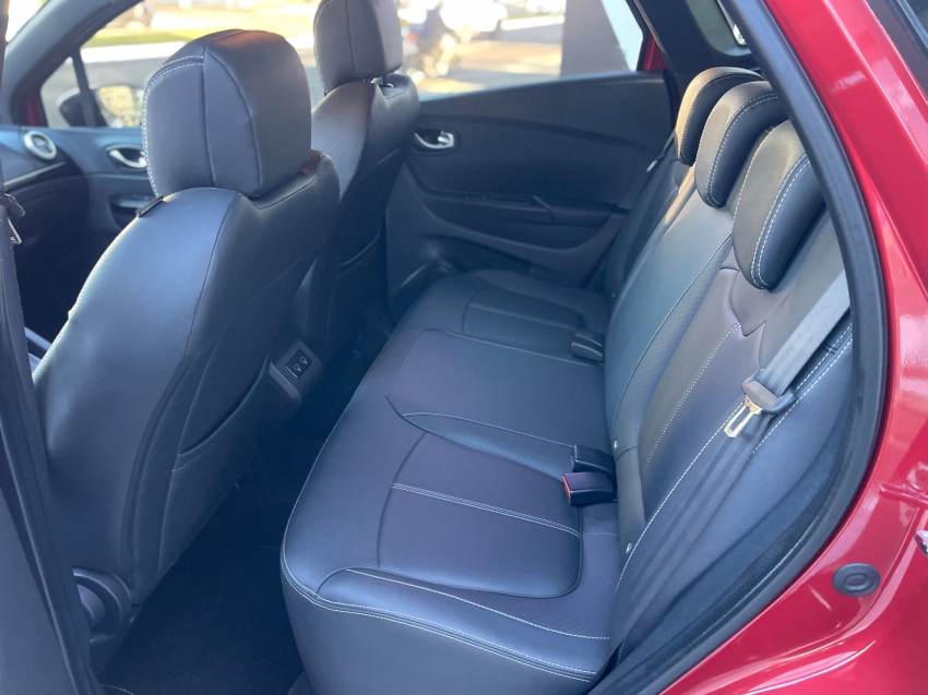 renault captur 1.3 tce flex iconic x-tronic 4p automatico 20227