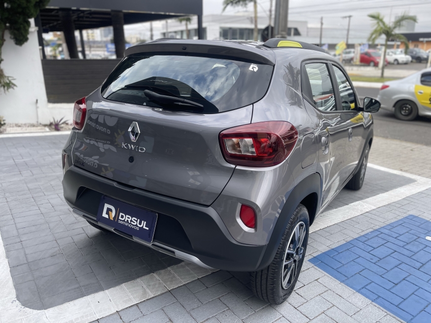 renault kwid 1.0 12v sce flex outsider manual 4p 20262