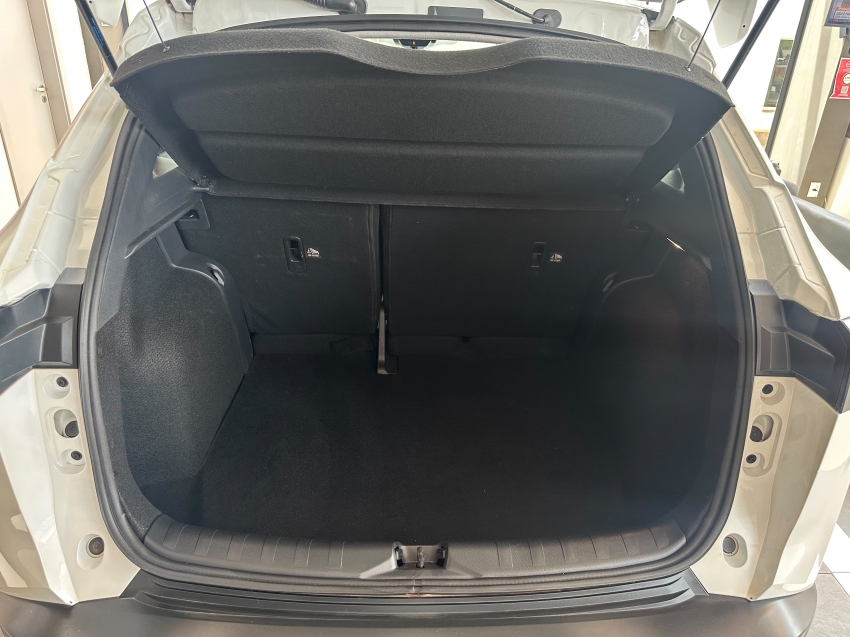 nissan kait 1.6 flex exclusive xtronic 4p automatico 202611