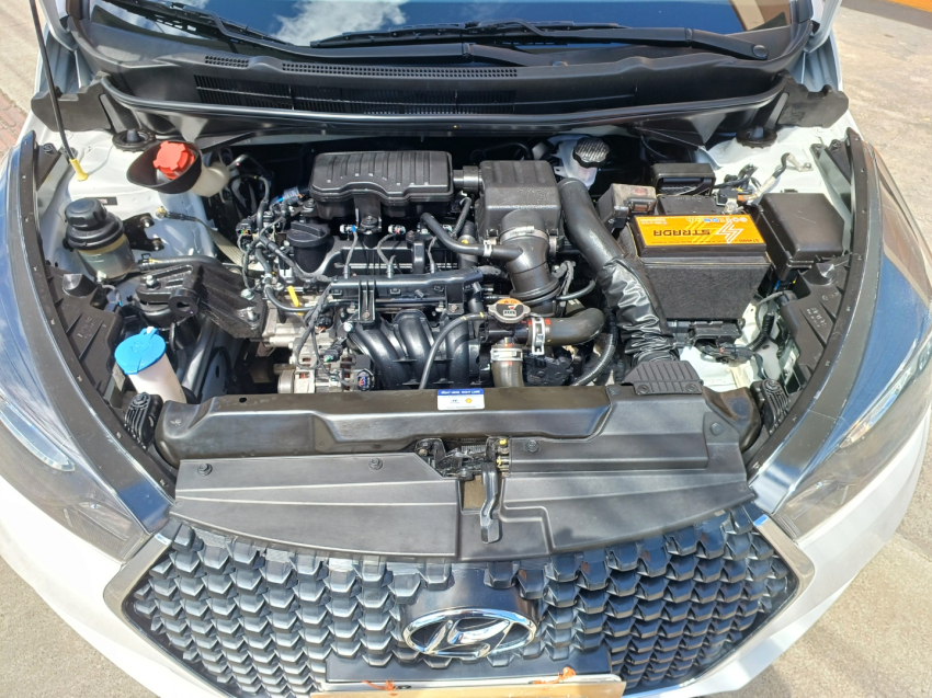 Hyundai HB20S     2019