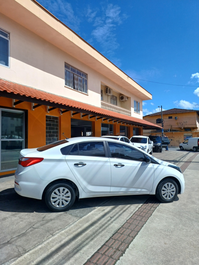 Hyundai HB20S     2019