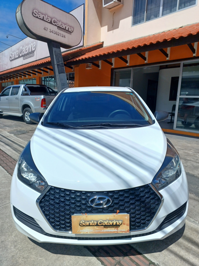 Hyundai HB20S     2019