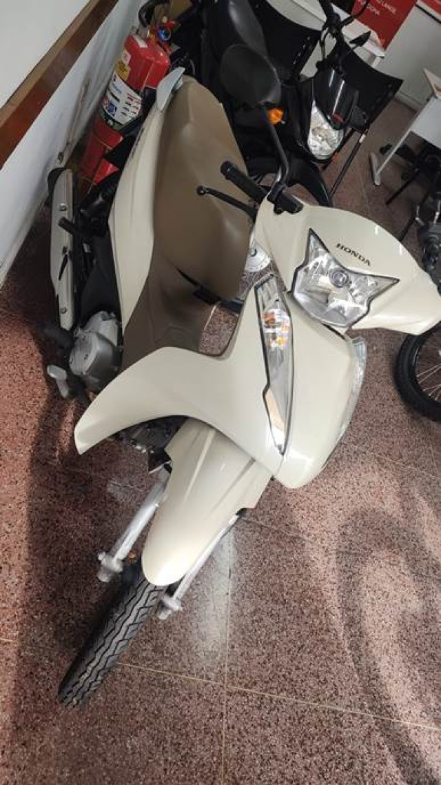 honda biz 125.