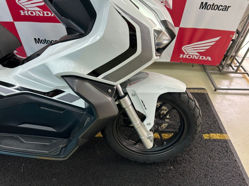 honda adv 150 gasolina automatico 202210