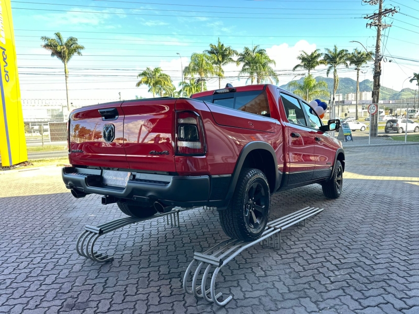 ram 1500 5.7 v8 gasolina rebel cd 4x4 automatico 4p 2023