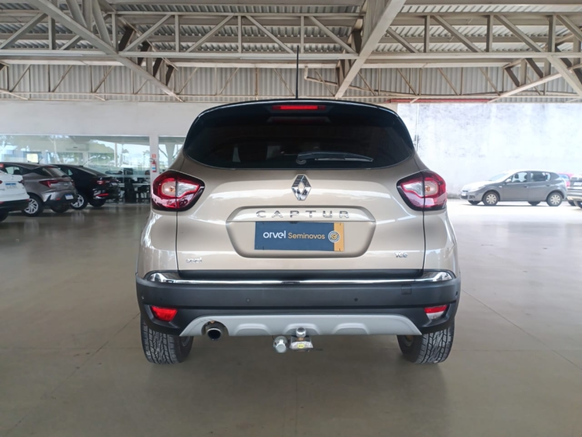 renault captur 1.3 tce flex iconic x-tronic 4p automatico 2022