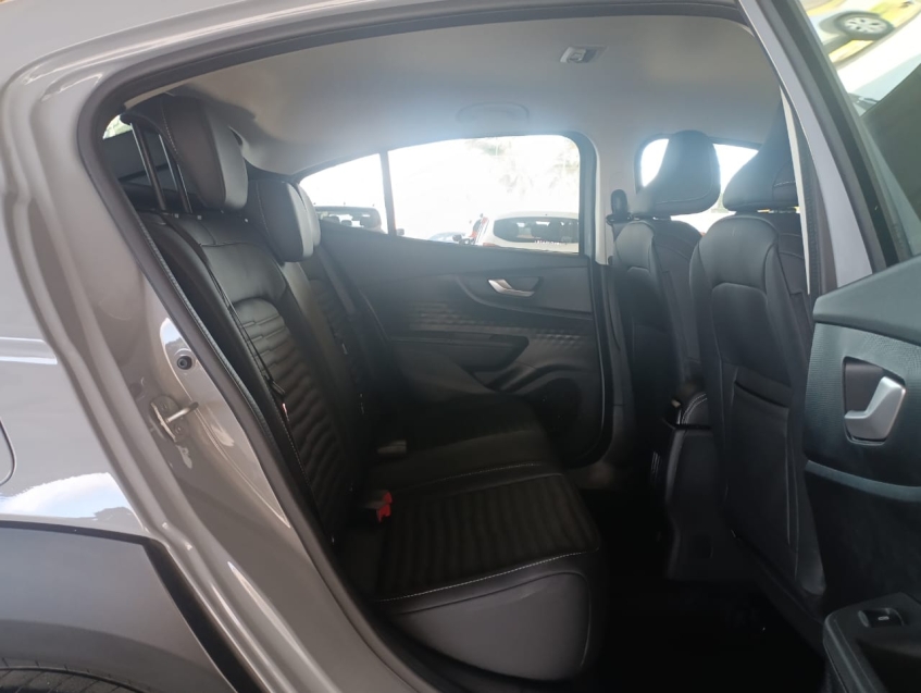 fiat fastback 1.0 turbo 200 audace hybrid cvt hibrido 4p automatico 2025
