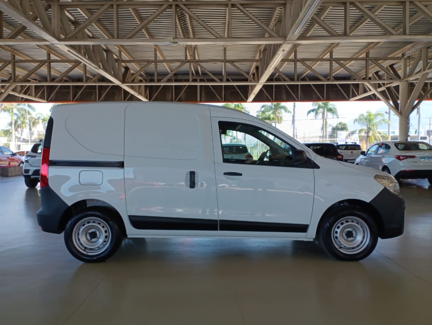 renault kangoo 1.6 16v sce flex advanced manual 4p 2025