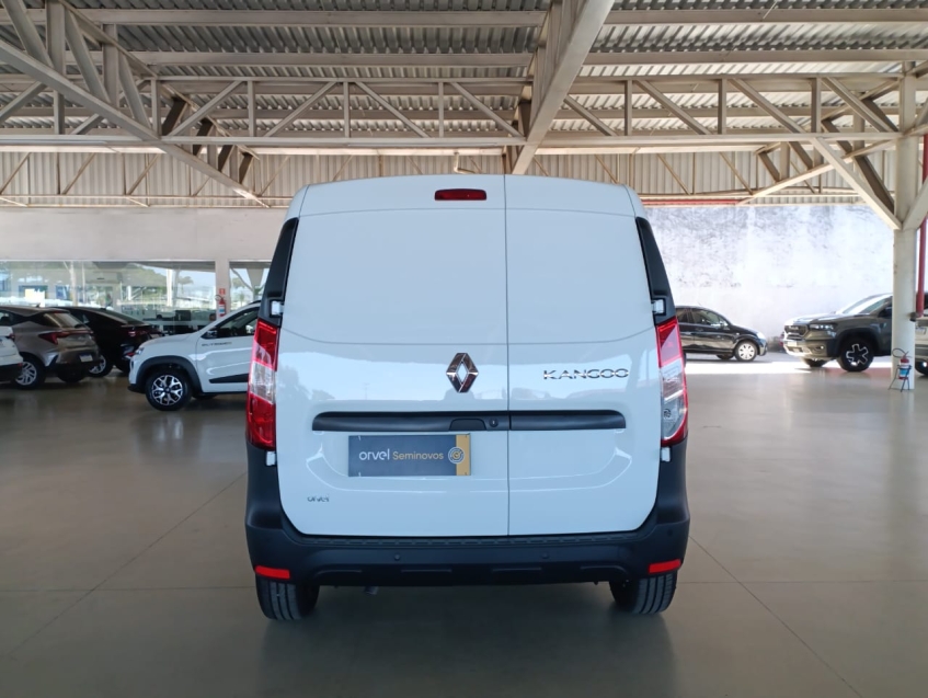 renault kangoo 1.6 16v sce flex advanced manual 4p 2025