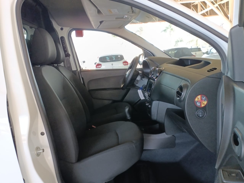 renault kangoo 1.6 16v sce flex advanced manual 4p 2025