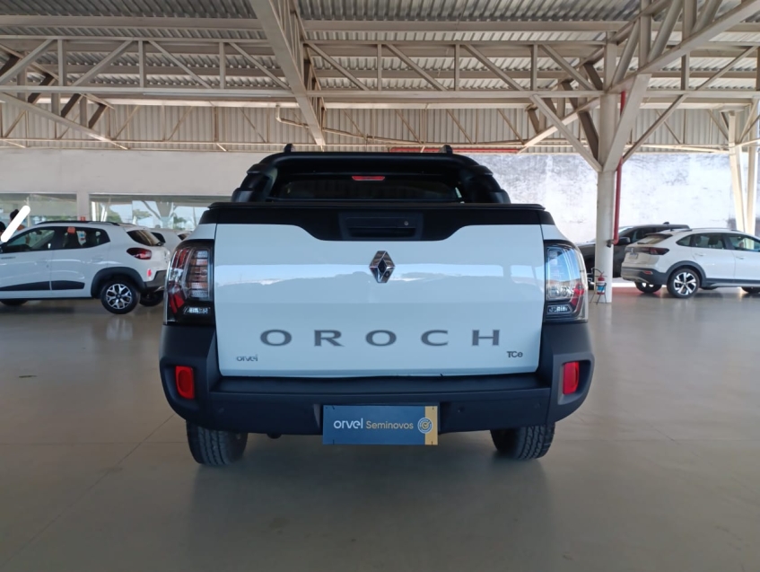 renault oroch 1.3 tce flex outsider x-tronic 4p automatico 2025