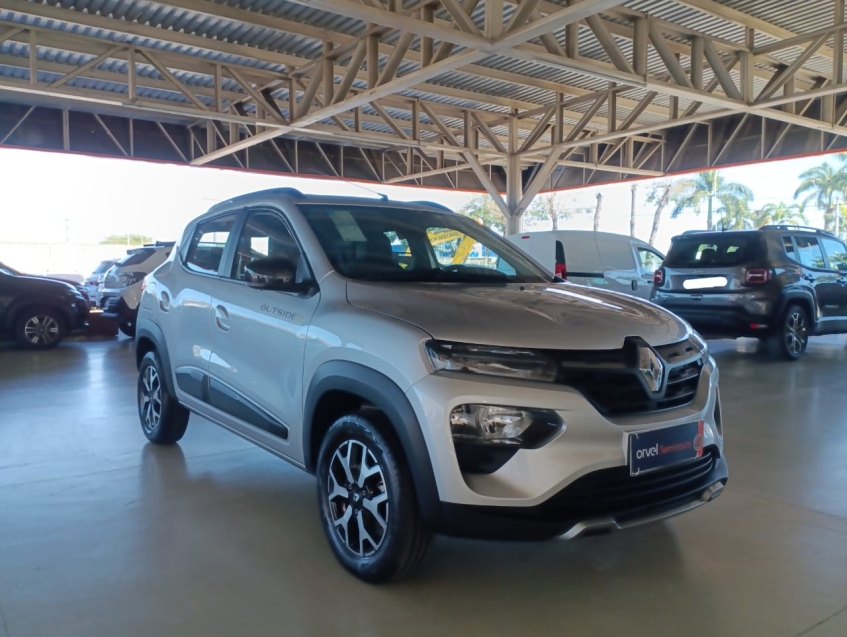 renault kwid 1.0 12v sce flex outsider manual 4p 2025