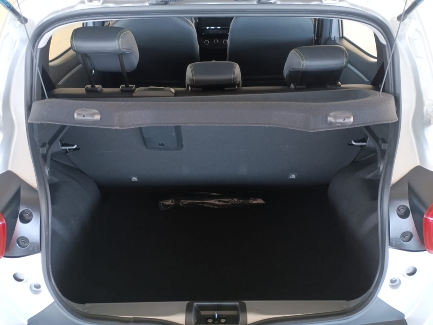 renault kwid 1.0 12v sce flex outsider manual 4p 2025